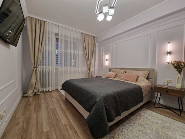 Дава се под наем Двустаен апартамент в София, Витоша - 70 кв.м за 450 € - Снимка #1