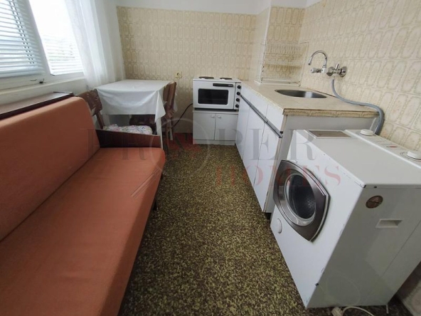 Дава се под наем Двустаен апартамент в Велико Търново, Бузлуджа - 50 кв.м за 178.5 € - Снимка #1