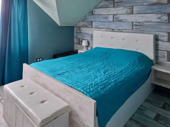Дава се под наем Тристаен апартамент в София, Зона Б-18 - 100 кв.м за 663 € - Снимка #1