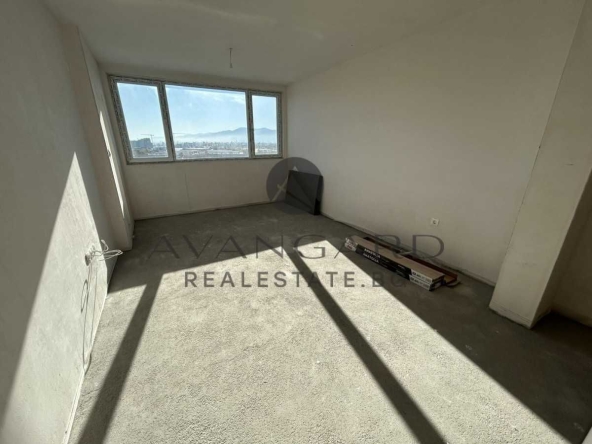 Тристаен апартамент в Пловдив, Център - 100 кв.м за 1918 €/кв.м - Снимка #1