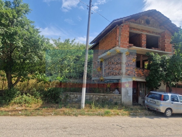 Къща в с. Чепино, Област Перник - 150 кв.м за 200 €/кв.м - Снимка #1