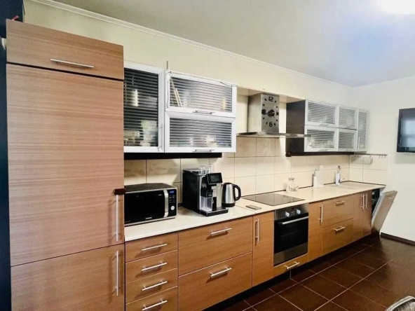 Дава се под наем Двустаен апартамент в София, Зона Б-18 - 70 кв.м за 459 € - Снимка #1