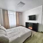 Дава се под наем Тристаен апартамент в София, Зона Б-18 - 112 кв.м за 688.5 € - Снимка #1