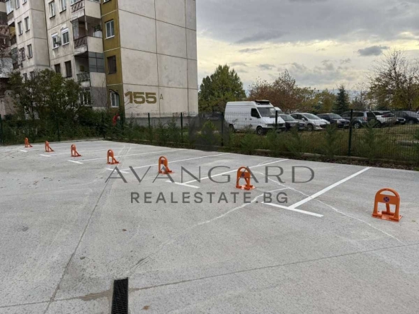 Гараж / Паркомясто в Пловдив, Тракия - 13 кв.м за 1154 €/кв.м - Снимка #1