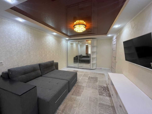 Дава се под наем Двустаен апартамент в София, Люлин 1 - 56 кв.м за 350 € - Снимка #1