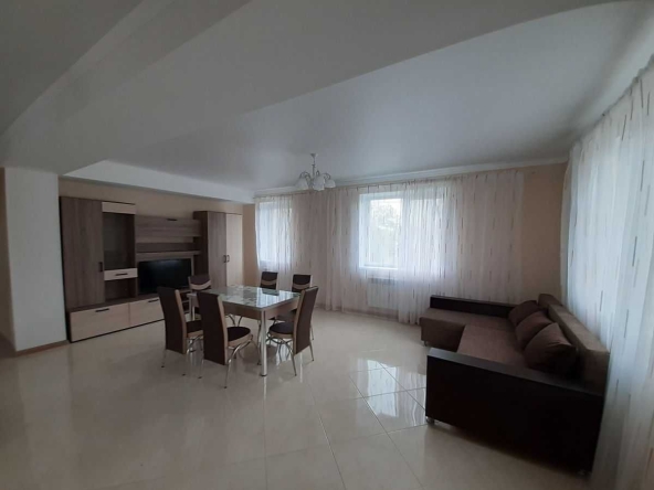 Дава се под наем Тристаен апартамент в София, Хиподрума - 76 кв.м за 450 € - Снимка #1