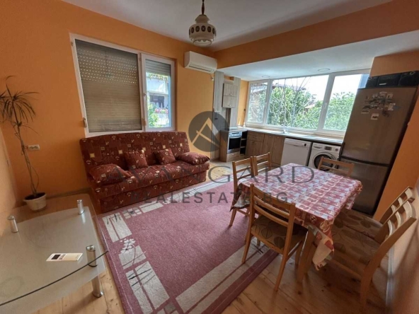 Тристаен апартамент в Пловдив, Център - 139 кв.м за 1703 €/кв.м - Снимка #1