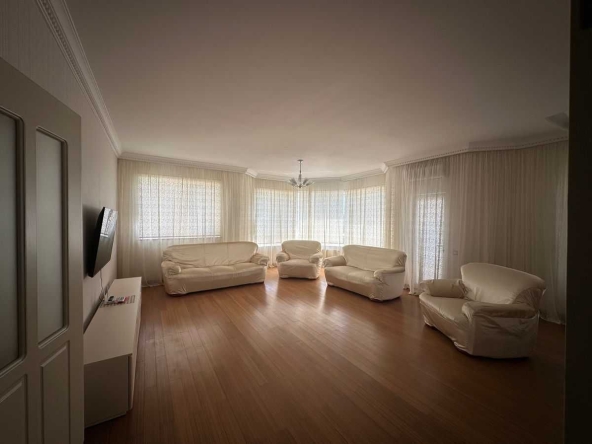 Дава се под наем Двустаен апартамент в София, Бояна - 86 кв.м за 550 € - Снимка #1