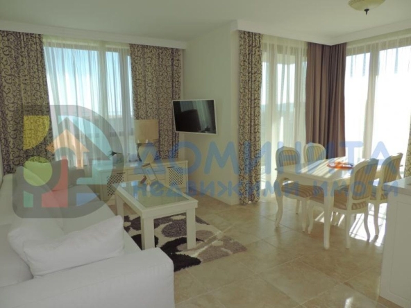 Двустаен апартамент в Приморско - 73 кв.м за 1959 €/кв.м - Снимка #1