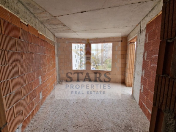 Двустаен апартамент в Варна, Възраждане 1 - 63 кв.м за 1318 €/кв.м - Снимка #1