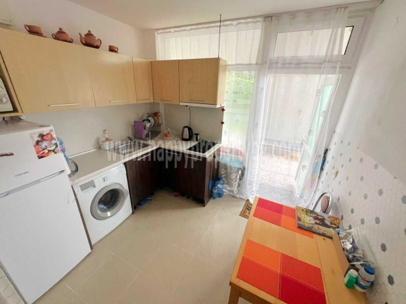 Двустаен апартамент в к.к. Слънчев бряг - 40 кв.м за 1050 €/кв.м - Снимка #1