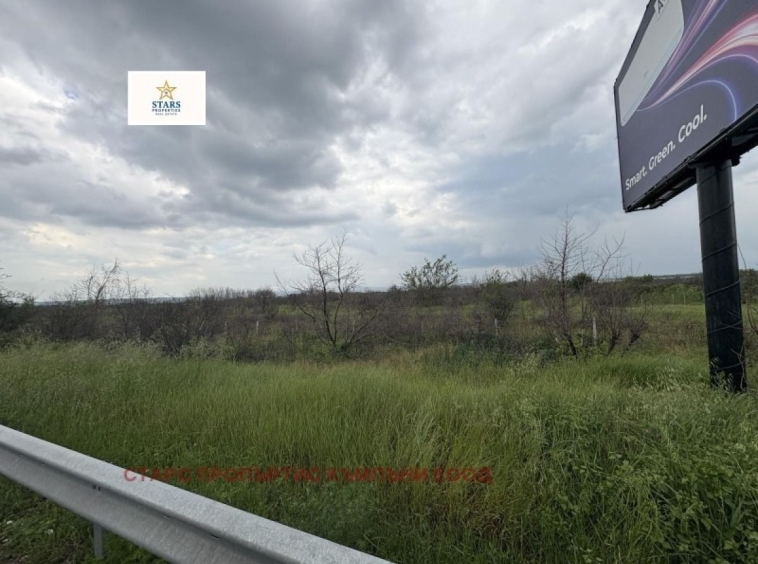 Парцел в Варна, Западна промишлена зона - 6762 кв.м за 47 €/кв.м - Снимка #1