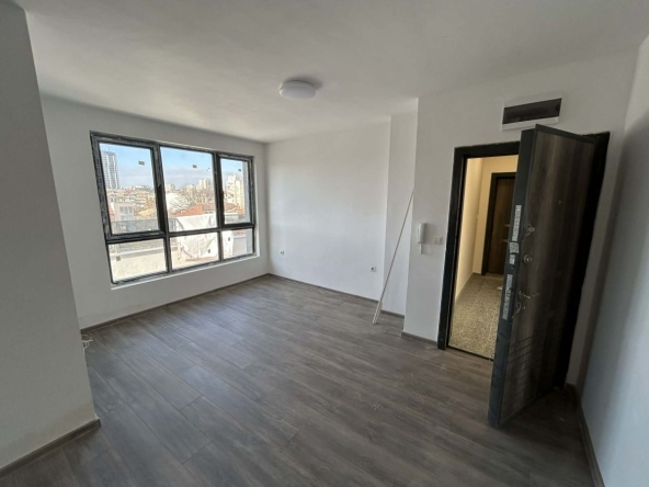 Двустаен апартамент в Пловдив, Кършияка - 75 кв.м за 1275 €/кв.м - Снимка #1