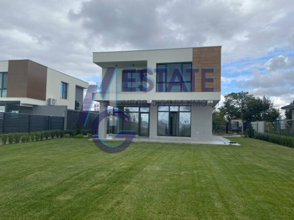 Къща в Поморие - 196 кв.м за 1041 €/кв.м - Снимка #1