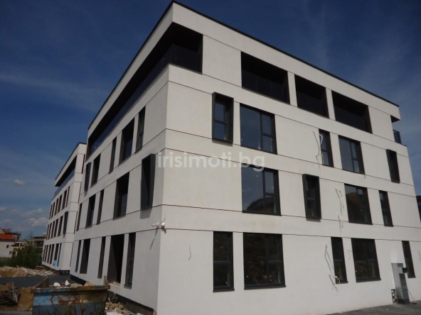 Тристаен апартамент в София, Малинова долина - 99 кв.м за 1171 €/кв.м - Снимка #1