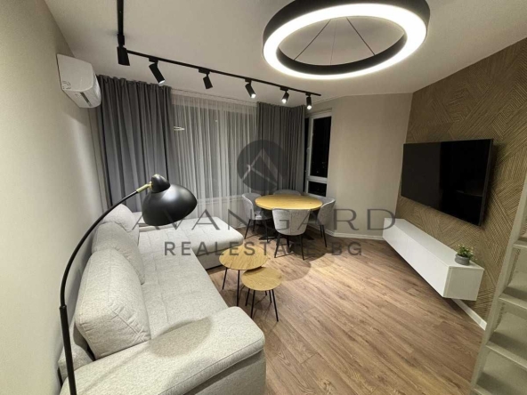Тристаен апартамент в Пловдив, Център - 100 кв.м за 1690 €/кв.м - Снимка #1
