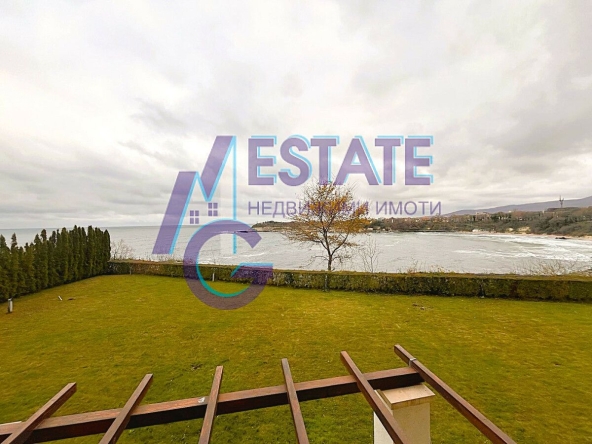 Тристаен апартамент в Царево - 126 кв.м за 768 €/кв.м - Снимка #1