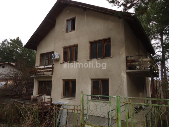 Къща в Банкя - 368 кв.м за 541 €/кв.м - Снимка #1