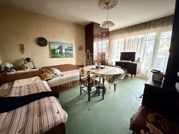 Двустаен апартамент в Варна, Владислав Варненчик - 72 кв.м за 779 €/кв.м - Снимка #1