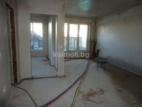 Двустаен апартамент в София, Студентски град - 68 кв.м за 1114 €/кв.м - Снимка #1