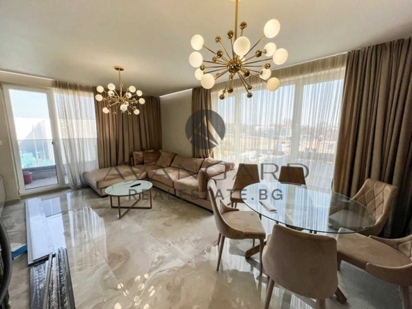 Двустаен апартамент в Пловдив, Кършияка - 98 кв.м за 1051 €/кв.м - Снимка #1