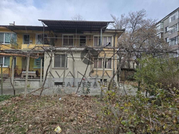Къща в Пловдив, Кършияка - 110 кв.м за 852 €/кв.м - Снимка #1