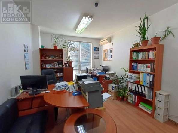 Офис в Велико Търново, Център - 22 кв.м за 800 €/кв.м - Снимка #1