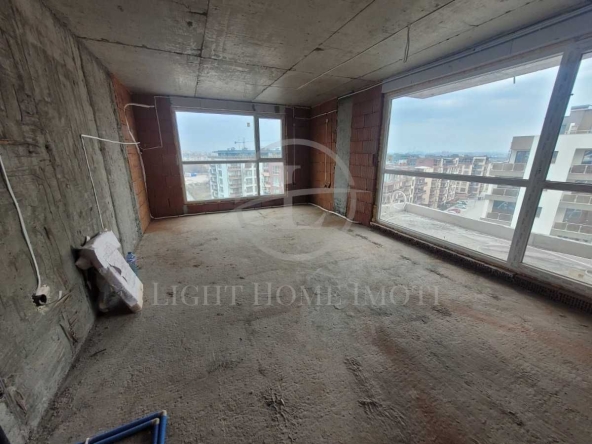 Тристаен апартамент в Пловдив, Южен - 102 кв.м за 486 €/кв.м - Снимка #1