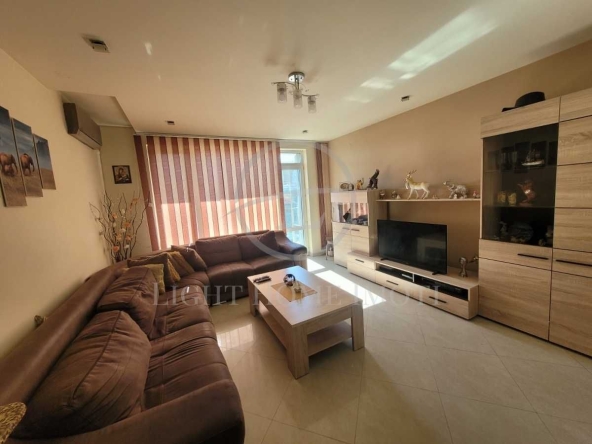 Етаж от къща в с. Първенец, Област Пловдив - 100 кв.м за 867 €/кв.м - Снимка #1