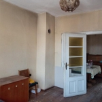 Етаж от къща в Етрополе - 89 кв.м за 472 €/кв.м - Снимка #1