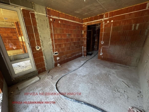 Тристаен апартамент в София, Бъкстон - 102 кв.м за 1235 €/кв.м - Снимка #1