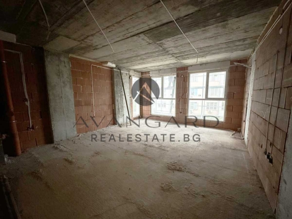 Тристаен апартамент в Пловдив, Кършияка - 104 кв.м за 763 €/кв.м - Снимка #1