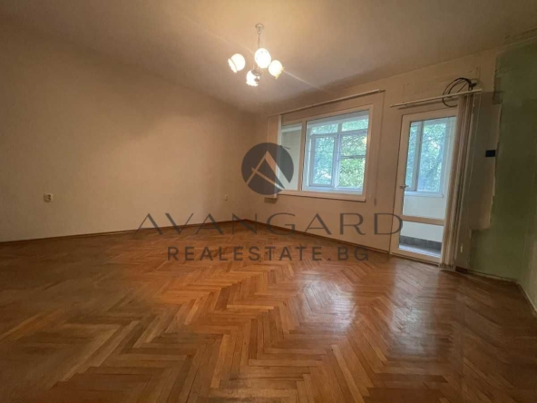 Тристаен апартамент в Пловдив, Кючук Париж - 91 кв.м за 1379 €/кв.м - Снимка #1