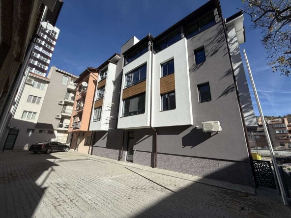 Тристаен апартамент в Габрово, Беленци - 80 кв.м за 740 €/кв.м - Снимка #1