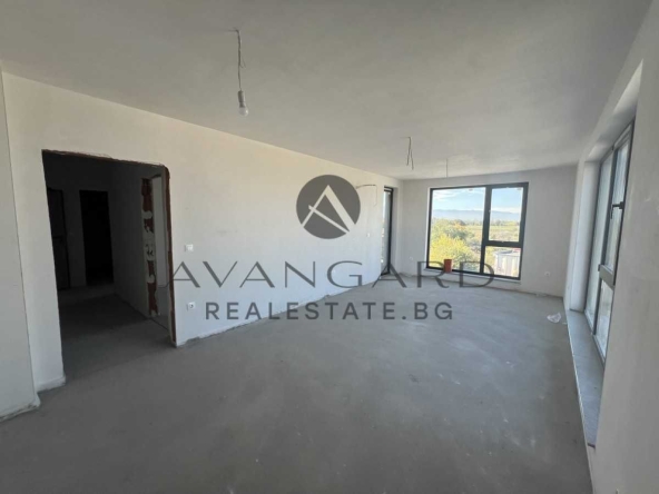Тристаен апартамент в Пловдив, Кършияка - 102 кв.м за 761 €/кв.м - Снимка #1