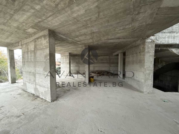 Двустаен апартамент в Пловдив, Център - 57 кв.м за 1428 €/кв.м - Снимка #1