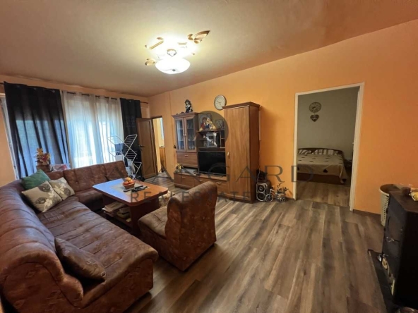 Тристаен апартамент в Пловдив, Изгрев - 70 кв.м за 1043 €/кв.м - Снимка #1