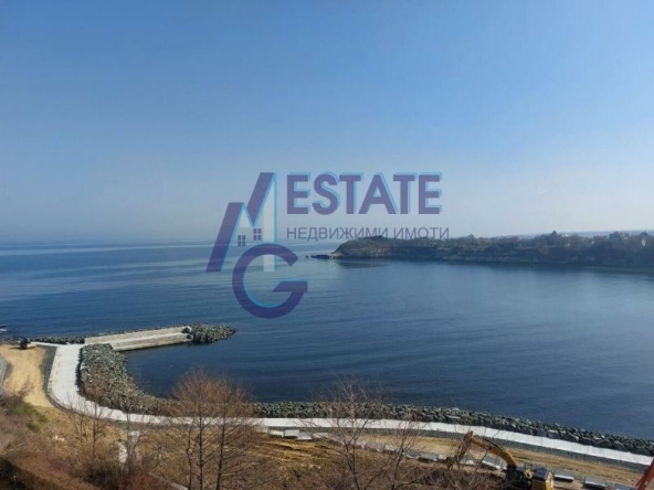 Тристаен апартамент в Царево - 180 кв.м за 918 €/кв.м - Снимка #1