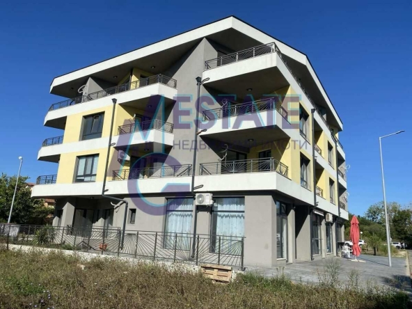 Двустаен апартамент в Царево - 61 кв.м за 821 €/кв.м - Снимка #1