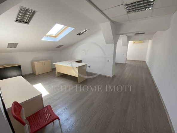 Офис в Пловдив, Център - 95 кв.м за 677 €/кв.м - Снимка #1