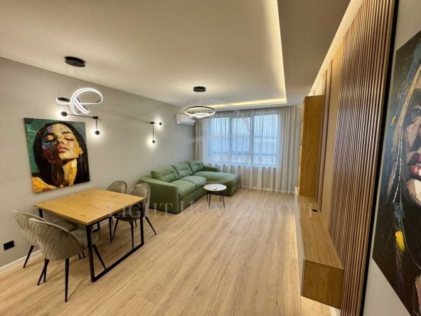 Двустаен апартамент в Пловдив, Христо Смирненски - 73 кв.м за 1097 €/кв.м - Снимка #1