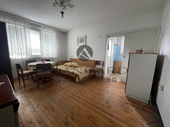 Четиристаен апартамент в Пловдив, Христо Смирненски - 195 кв.м за 890 €/кв.м - Снимка #1