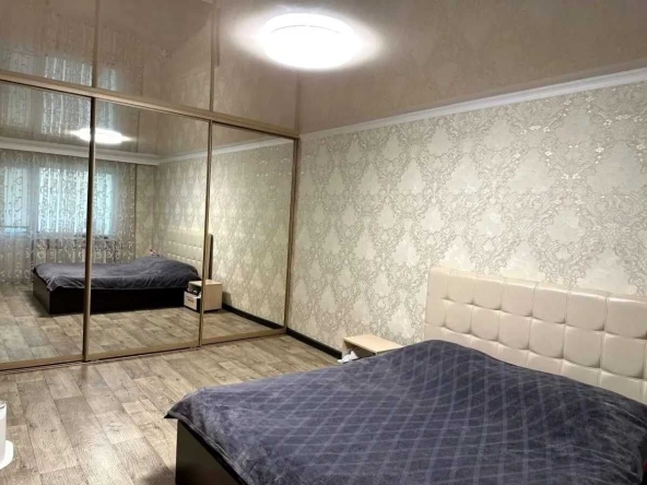 Дава се под наем Двустаен апартамент в София, Център - 56 кв.м за 433.5 € - Снимка #1