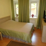 Дава се под наем Двустаен апартамент в София, Център - 56 кв.м за 397.8 € - Снимка #1