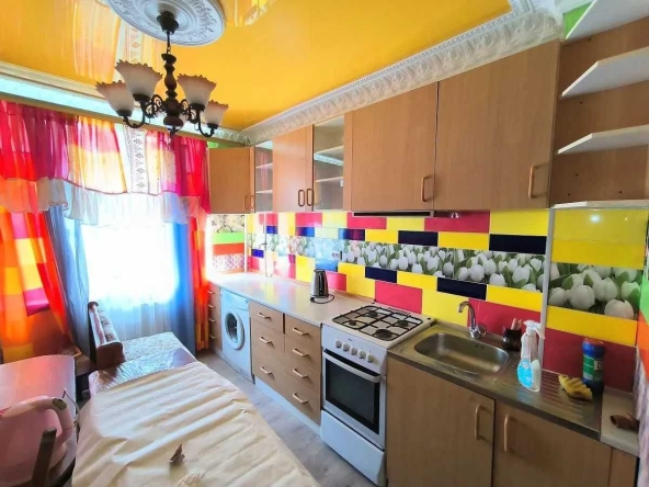 Дава се под наем Едностаен апартамент в София, Център - 45 кв.м за 341.7 € - Снимка #1