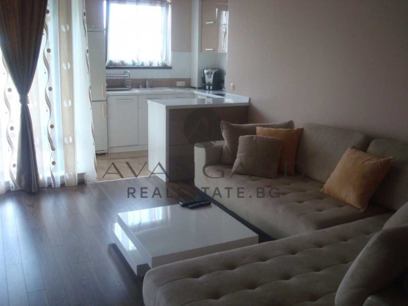 Двустаен апартамент в Пловдив, Кършияка - 92 кв.м за 1555 €/кв.м - Снимка #1