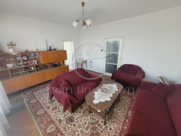 Тристаен апартамент в Пловдив, Кючук Париж - 85 кв.м за 720 €/кв.м - Снимка #1