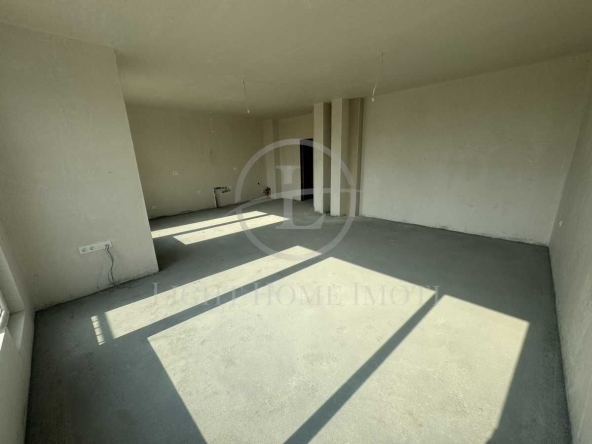 Тристаен апартамент в Пловдив, Беломорски - 178 кв.м за 637 €/кв.м - Снимка #1