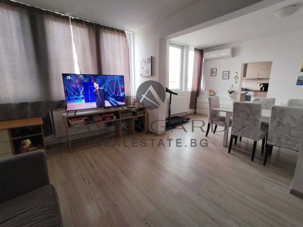 Етаж от къща в с. Скутаре, Област Пловдив - 176 кв.м за 847 €/кв.м - Снимка #1