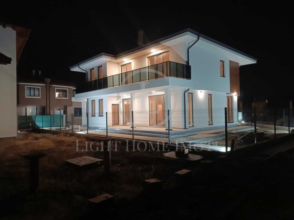Къща в Пловдив, Беломорски - 350 кв.м за 780 €/кв.м - Снимка #1